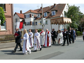 Bittprozession an Pfingstmontag (Foto: Karl-Franz Thiede)